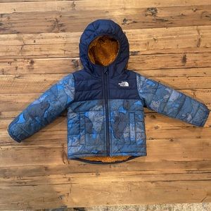 The North Face Reversible Chimborazo winter jacket 3T.